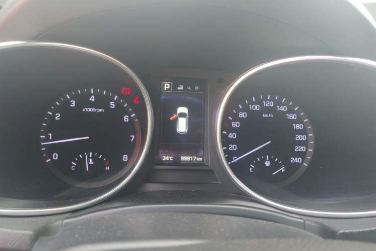 Used Hyundai Santa Fe 2017 2.0T Automatic All-Wheel Drive Smart 7-Seater Instrument Cluster