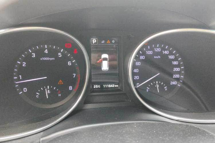 Used Hyundai Santa Fe 2017 2.0T Automatic Two-Wheel Drive Smart Version 7 Seats Instrument Cluster