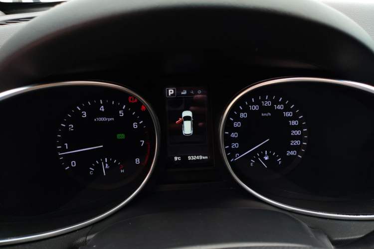 Used Hyundai Santa Fe 2017 2.0T Automatic All-Wheel Drive Smart 7-Seater Instrument Cluster