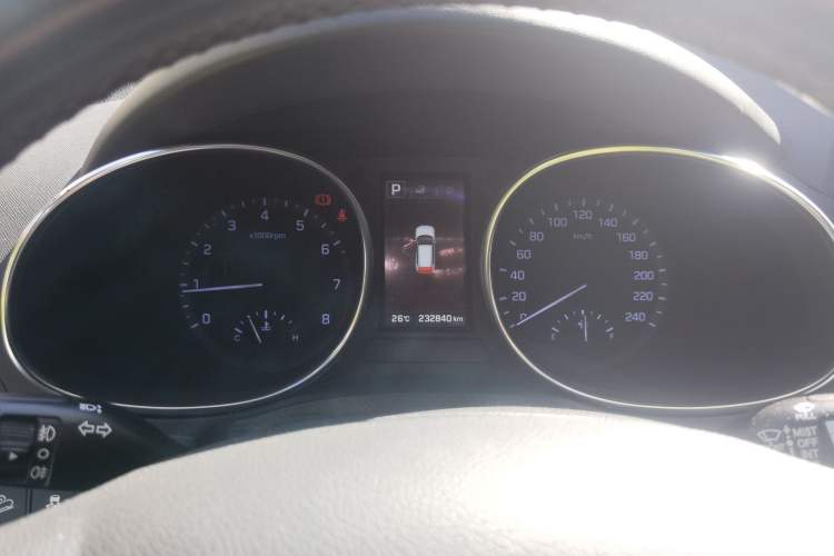 Used Hyundai Santa Fe 2017 2.0T Automatic All-Wheel Drive Smart 7-Seater Instrument Cluster