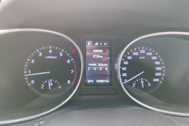 Used Hyundai Santa Fe 2017 2.0T Automatic All-Wheel Drive Smart 7-Seater Instrument Cluster