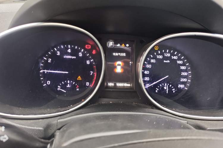 Used Hyundai Santa Fe 2017 2.0T Automatic Two-Wheel Drive Smart Version 7 Seats Instrument Cluster