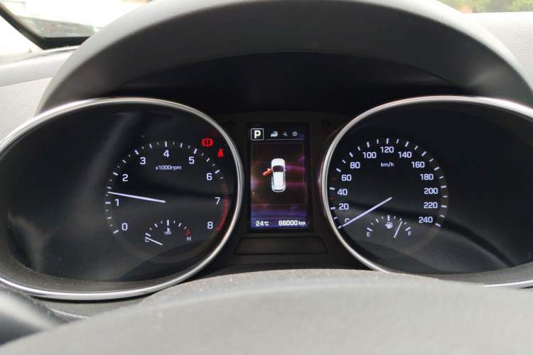 Used Hyundai Santa Fe 2017 2.0T Automatic All-Wheel Drive Smart 7-Seater Instrument Cluster