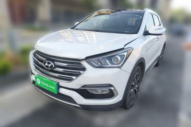 Used Hyundai Santa Fe 2017 2.0T Automatic Two-Wheel Drive Smart Version 7 Seats
