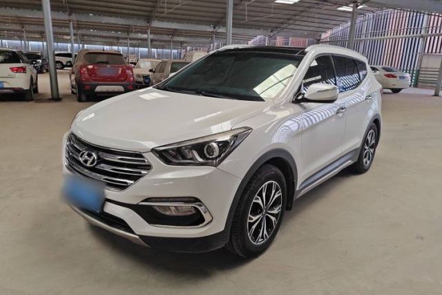 Used Hyundai Santa Fe 2017 2.0T Automatic Two-Wheel Drive Smart Version 7 Seats