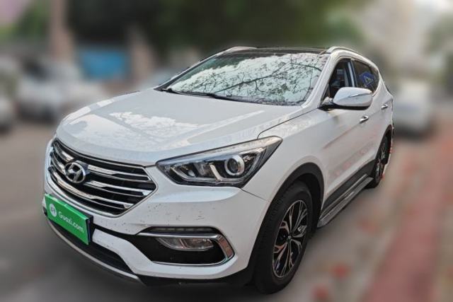 Used Hyundai Santa Fe 2017 2.0T Automatic All-Wheel Drive Smart 7-Seater
