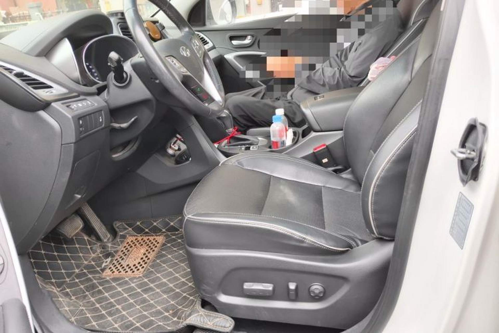 Used Hyundai Santa Fe 2017 2.0T Automatic All-Wheel Drive Smart 7-Seater Left Front Seat