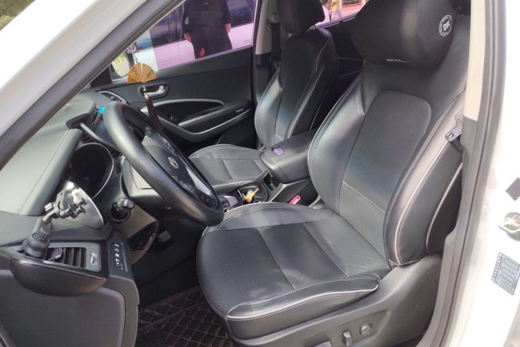 Used Hyundai Santa Fe 2017 2.0T Automatic All-Wheel Drive Smart 7-Seater Left Front Seat
