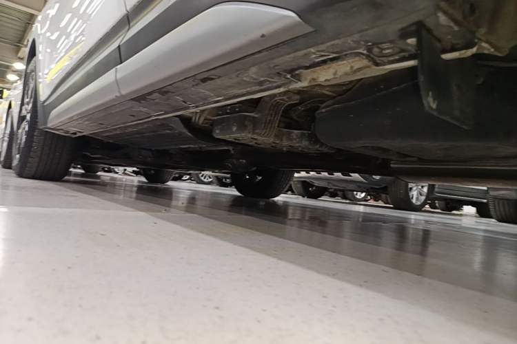 Used Hyundai Santa Fe 2017 2.0T Automatic All-Wheel Drive Smart 7-Seater Left Side Sill