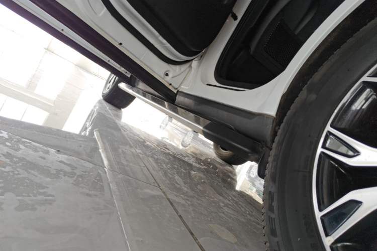 Used Hyundai Santa Fe 2017 2.0T Automatic Two-Wheel Drive Smart Version 7 Seats Left Side Sill