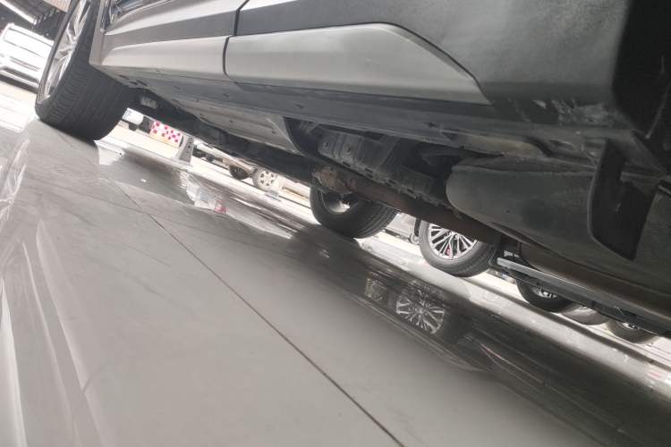 Used Hyundai Santa Fe 2017 2.0T Automatic All-Wheel Drive Smart 7-Seater Left Side Sill