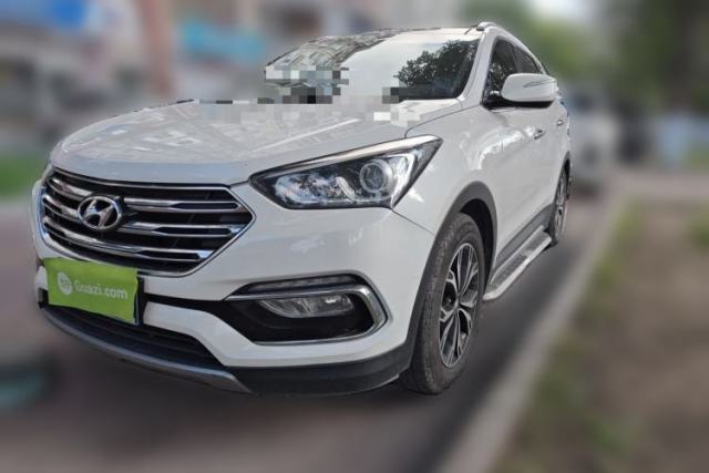 Used Hyundai Santa Fe 2017 2.0T Automatic All-Wheel Drive Smart 7-Seater