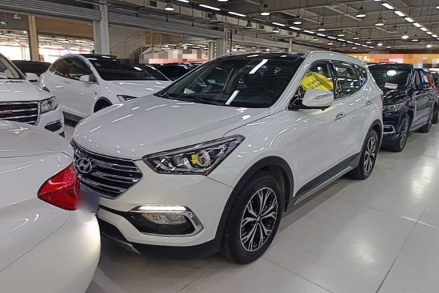 Used Hyundai Santa Fe 2017 2.0T Automatic All-Wheel Drive Smart 7-Seater