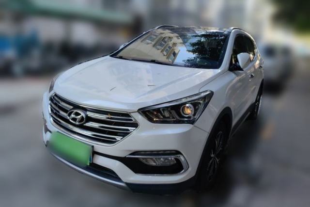 Used Hyundai Santa Fe 2017 2.0T Automatic All-Wheel Drive Smart 7-Seater
