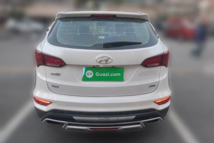 Used Hyundai Santa Fe 2017 2.0T Automatic All-Wheel Drive Smart 7-Seater Rear