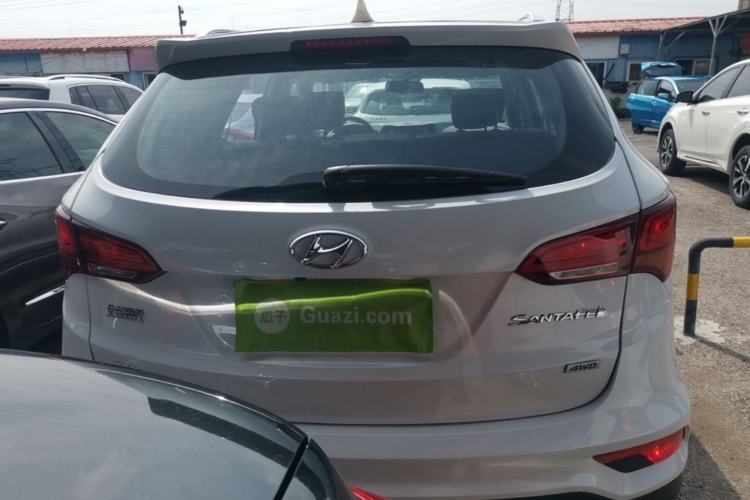 Used Hyundai Santa Fe 2017 2.4L Automatic Two-Wheel Drive Smart Version 5 Seats Rear