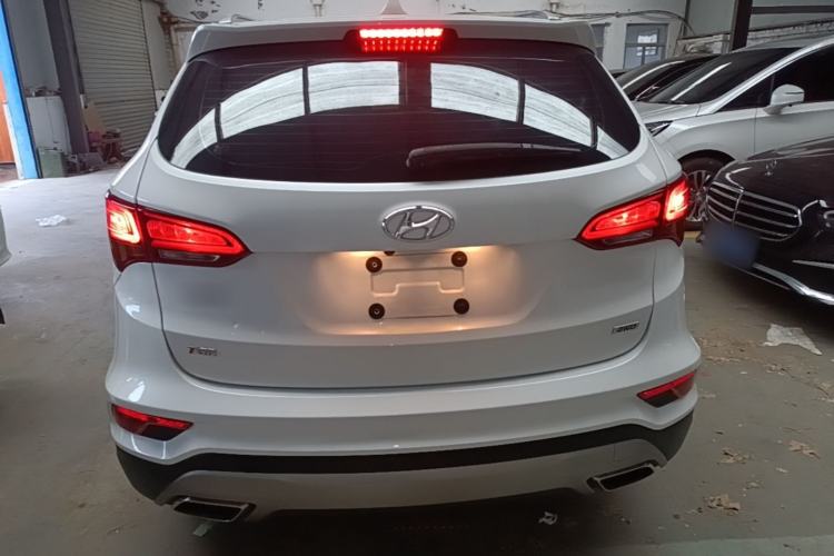 Used Hyundai Santa Fe 2017 2.0T Automatic All-Wheel Drive Smart 7-Seater Rear