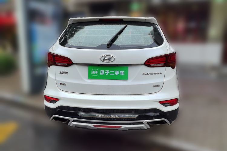 Used Hyundai Santa Fe 2017 2.0T Automatic All-Wheel Drive Smart 7-Seater Rear
