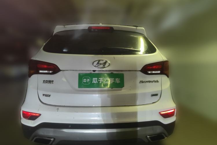 Used Hyundai Santa Fe 2017 2.0T Automatic All-Wheel Drive Smart 7-Seater Rear