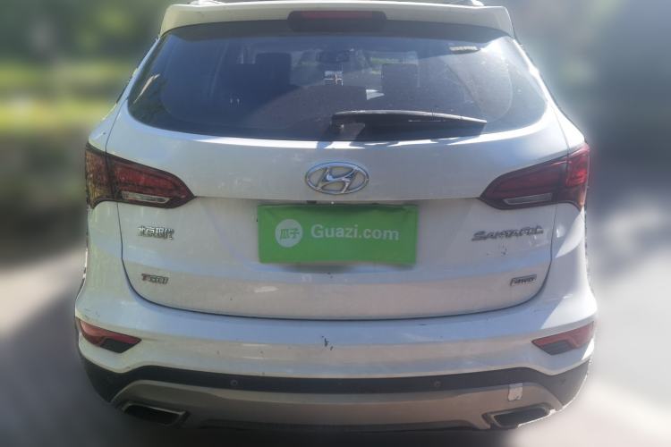 Used Hyundai Santa Fe 2017 2.0T Automatic All-Wheel Drive Smart 7-Seater Rear