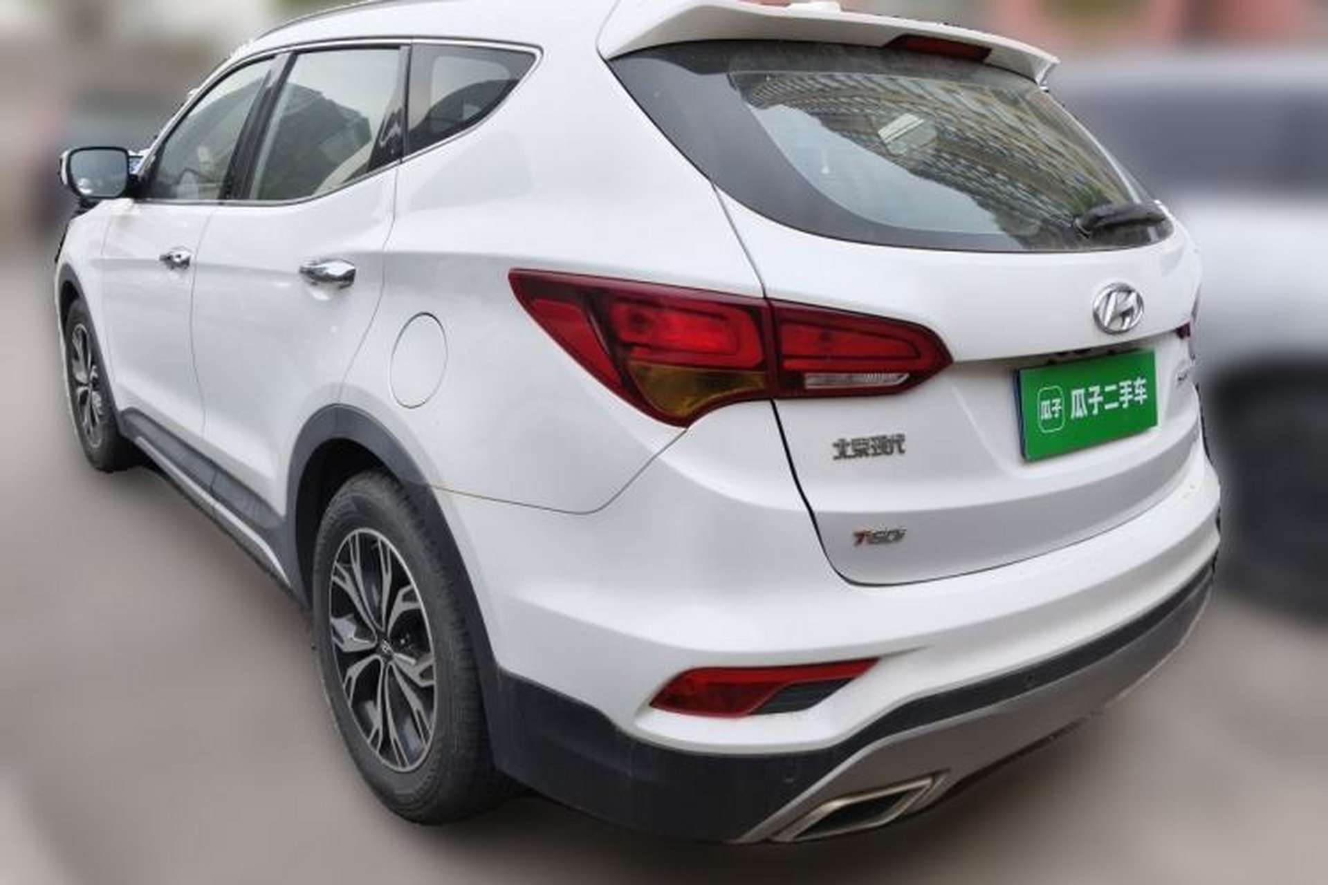 Used Hyundai Santa Fe 2017 2.0T Automatic All-Wheel Drive Smart 7-Seater Rear Left 45 Deg