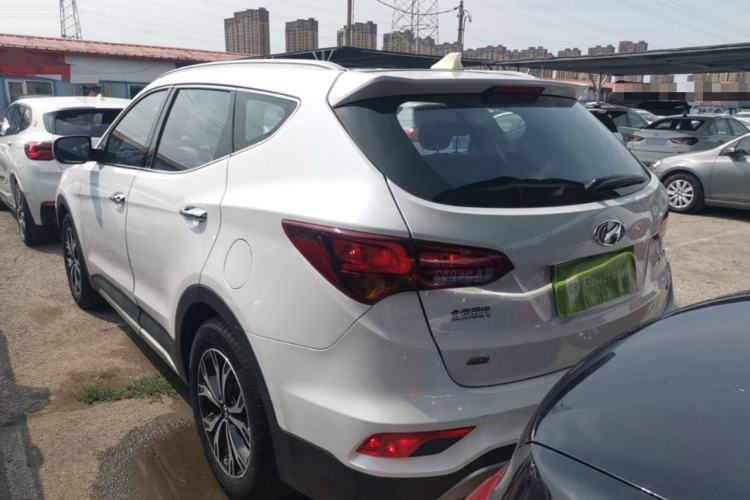Used Hyundai Santa Fe 2017 2.4L Automatic Two-Wheel Drive Smart Version 5 Seats Rear Left 45 Deg