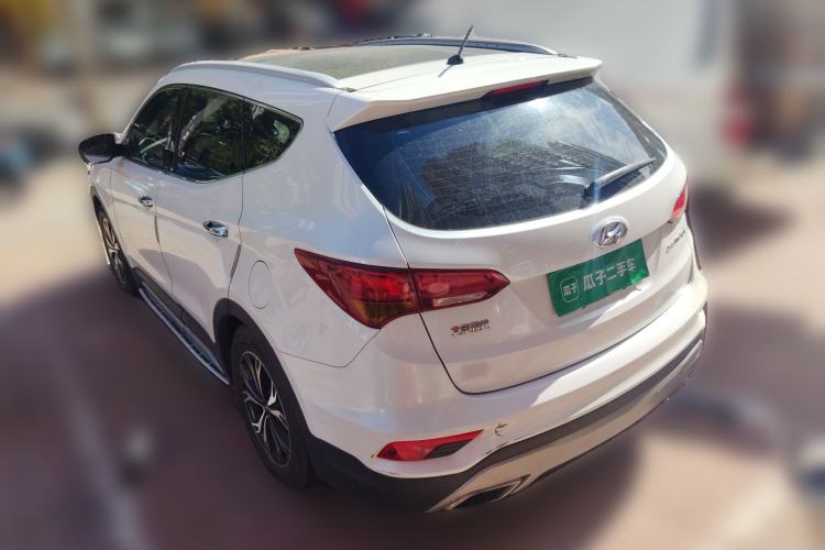 Used Hyundai Santa Fe 2017 2.4L Automatic Two-Wheel Drive Smart Version 5 Seats Rear Left 45 Deg