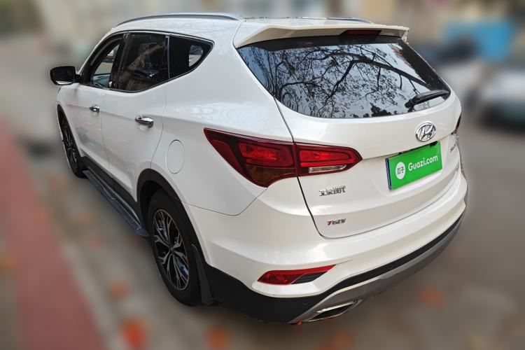 Used Hyundai Santa Fe 2017 2.0T Automatic All-Wheel Drive Smart 7-Seater Rear Left 45 Deg