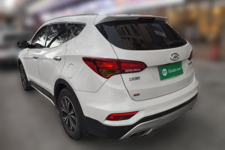 Used Hyundai Santa Fe 2017 2.4L Automatic Two-Wheel Drive Smart Version 5 Seats Rear Left 45 Deg