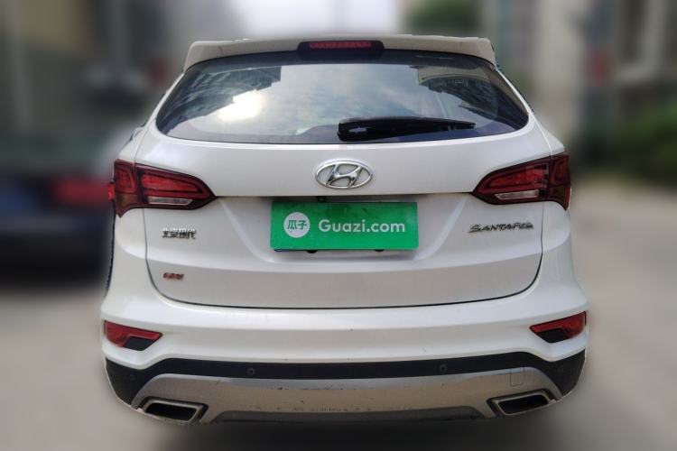 Used Hyundai Santa Fe 2017 2.4L Automatic Two-Wheel Drive Smart Version 5 Seats Rear