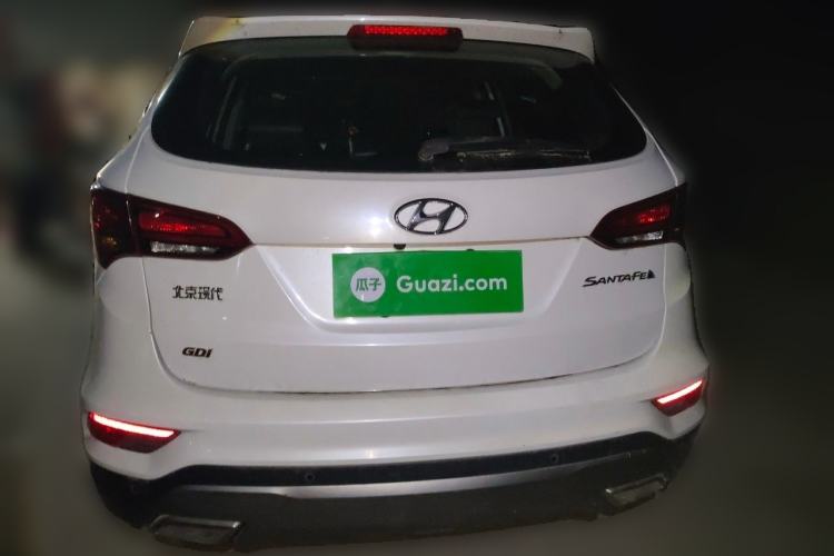 Used Hyundai Santa Fe 2017 2.4L Automatic Two-Wheel Drive Smart Version 5 Seats Rear