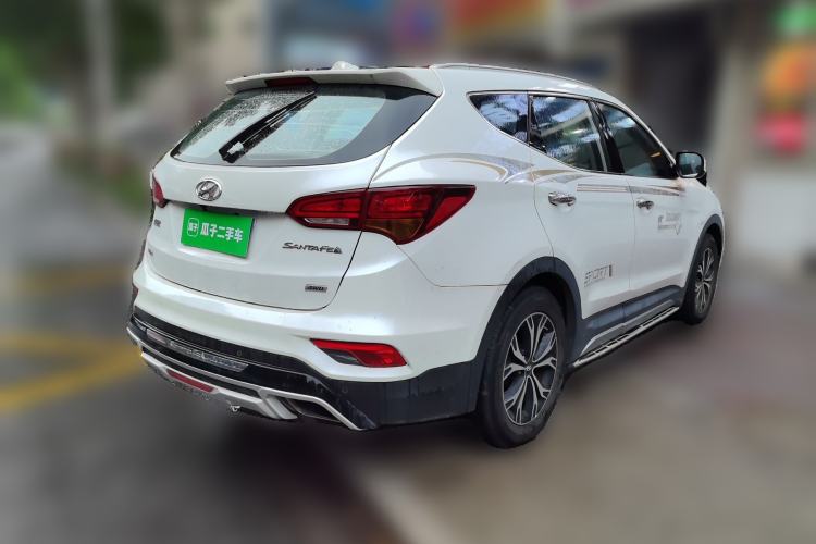 Used Hyundai Santa Fe 2017 2.0T Automatic All-Wheel Drive Smart 7-Seater Rear Right 45 Deg