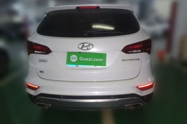 Used Hyundai Santa Fe 2017 2.4L Automatic Two-Wheel Drive Smart Version 5 Seats Rear