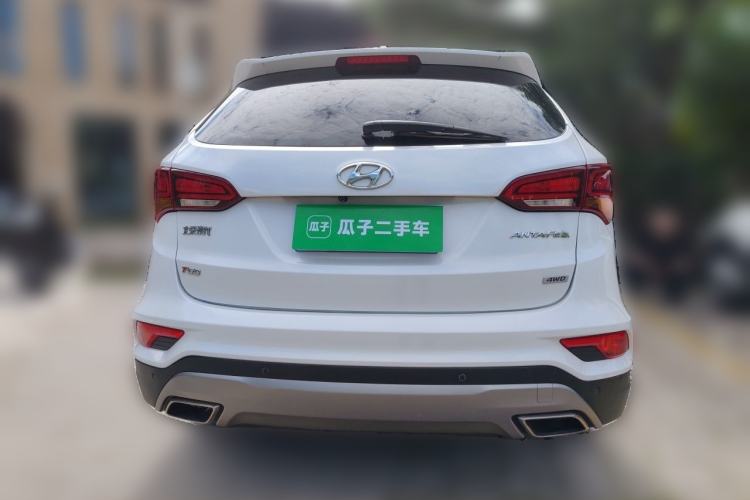 Used Hyundai Santa Fe 2017 2.0T Automatic All-Wheel Drive Smart 7-Seater Rear