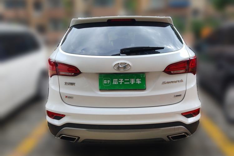 Used Hyundai Santa Fe 2017 2.0T Automatic All-Wheel Drive Smart 7-Seater Rear