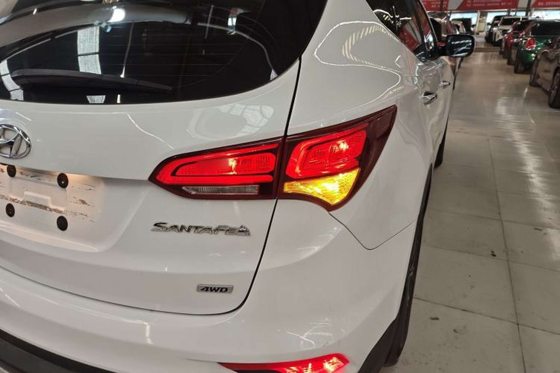 Used Hyundai Santa Fe 2017 2.0T Automatic All-Wheel Drive Smart 7-Seater Right Rear Taillight