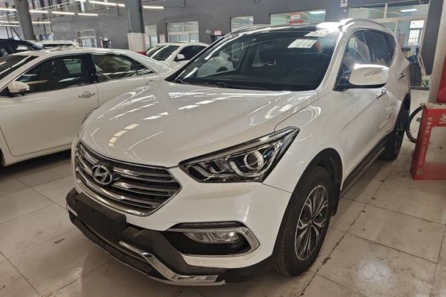 Used Hyundai Santa Fe 2017 2.0T Automatic All-Wheel Drive Smart 7-Seater