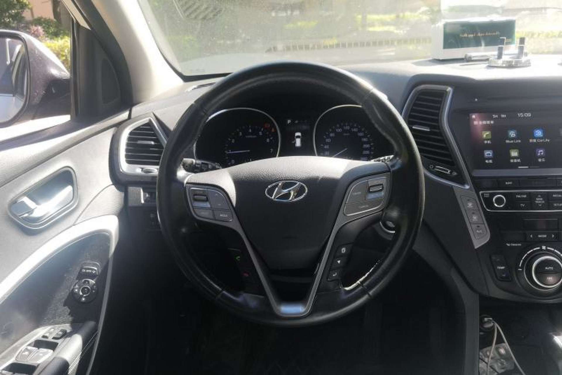 Used Hyundai Santa Fe 2017 2.0T Automatic All-Wheel Drive Smart 7-Seater Steering Wheel