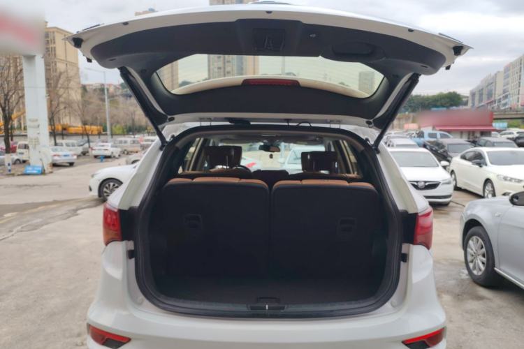 Used Hyundai Santa Fe 2017 2.0T Automatic All-Wheel Drive Smart 7-Seater Trunk