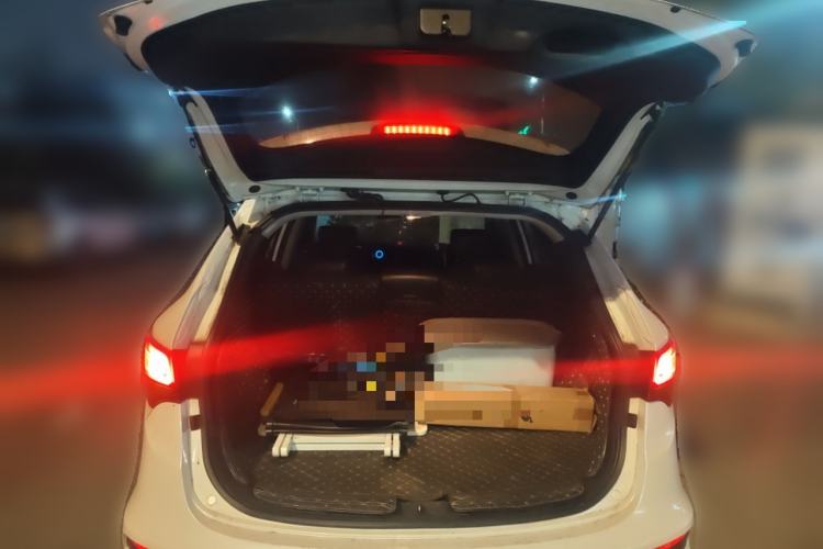 Used Hyundai Santa Fe 2017 2.4L Automatic Two-Wheel Drive Smart Version 5 Seats Trunk