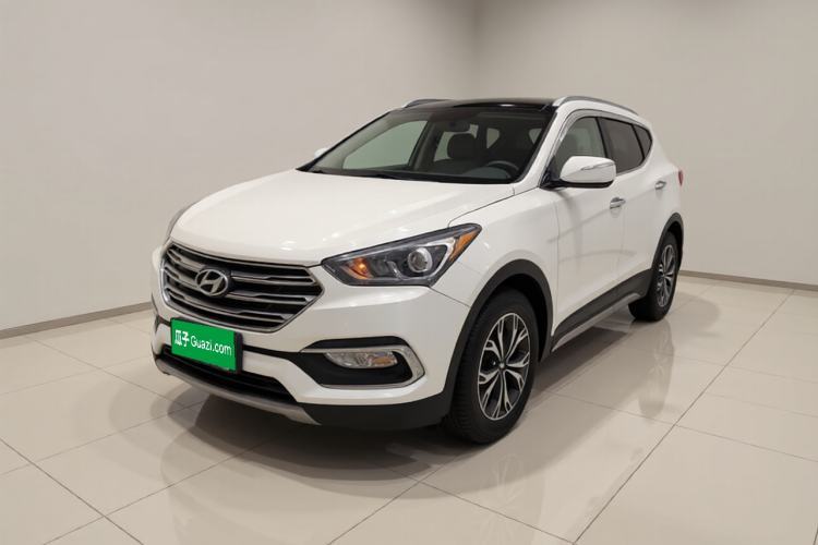 Ojetý Hyundai Santa Fe 2017 2.0T Automatic Two-Wheel Drive Smart Version 7 Seats Guazi used car, China used car export, Used car for sale, Used  cars, Cheapest cars for sale
