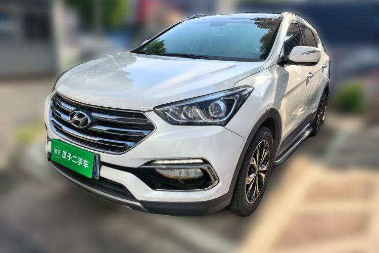 Used Hyundai Santa Fe 2017 2.0T Automatic Two-Wheel Drive Smart Version 7 Seats Guazi used car, China used car export, Used car for sale, Used  cars, Cheapest cars for sale