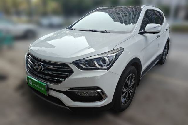 Used Hyundai Santa Fe 2017 2.0T Automatic Two-Wheel Drive Smart Version 7 Seats