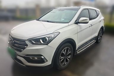 Used Hyundai Santa Fe 2017 2.0T Automatic Two-Wheel Drive Smart Version 7 Seats
