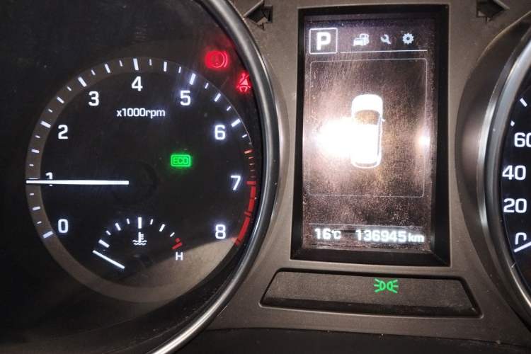 Used Hyundai Santa Fe 2017 2.0T Automatic Two-Wheel Drive Smart Version 7 Seats Instrument Cluster