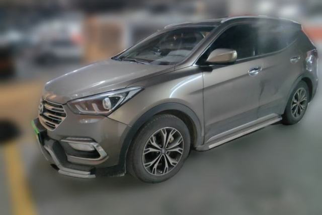 Used Hyundai Santa Fe 2017 2.0T Automatic All-Wheel Drive Smart 7-Seater