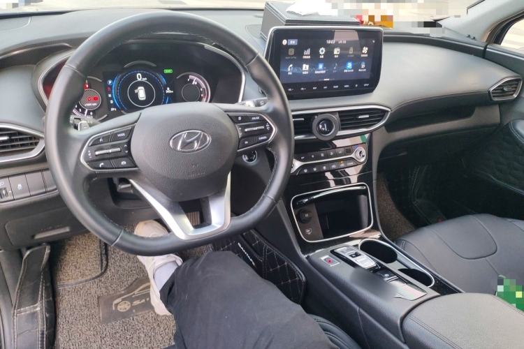 Used Hyundai Santa Fe 2019 380 TGDi GLS Automatic 2WD Luxury Version China VI Standard Center Console