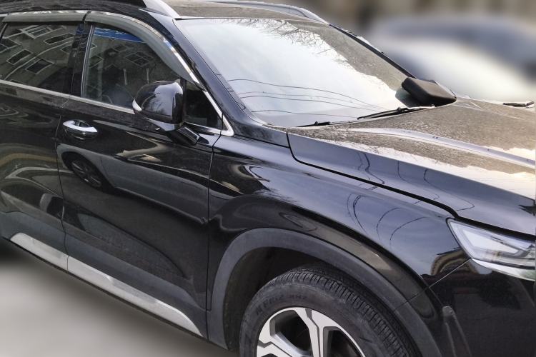 Used Hyundai Santa Fe 2019 380 TGDi DLX Automatic All-Wheel Drive Prestige PLUS (HTRAC) China VI Front Right 45 Deg