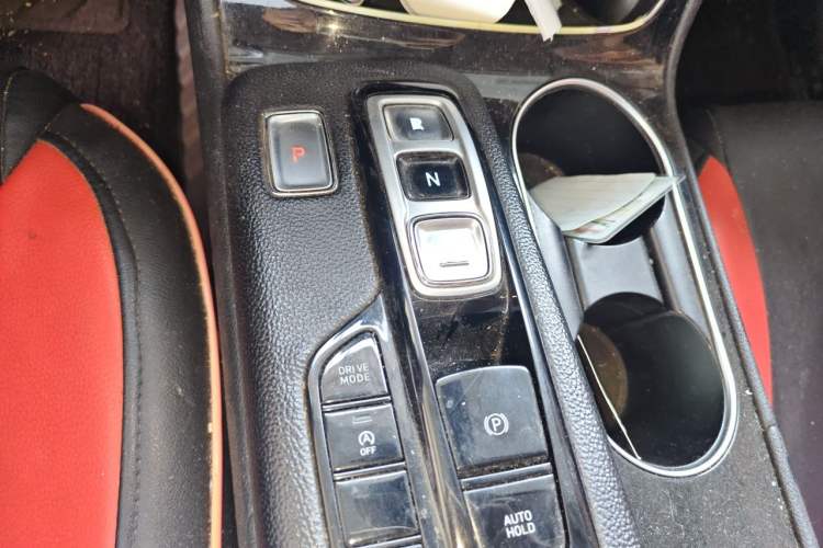 Used Hyundai Santa Fe 2019 380 TGDi GLS Automatic 2WD Luxury Version China VI Standard Gear Lever