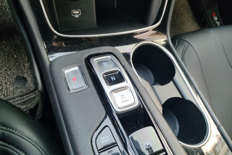 Used Hyundai Santa Fe 2019 380 TGDi GLS Automatic 2WD Luxury Version China VI Standard Gear Lever